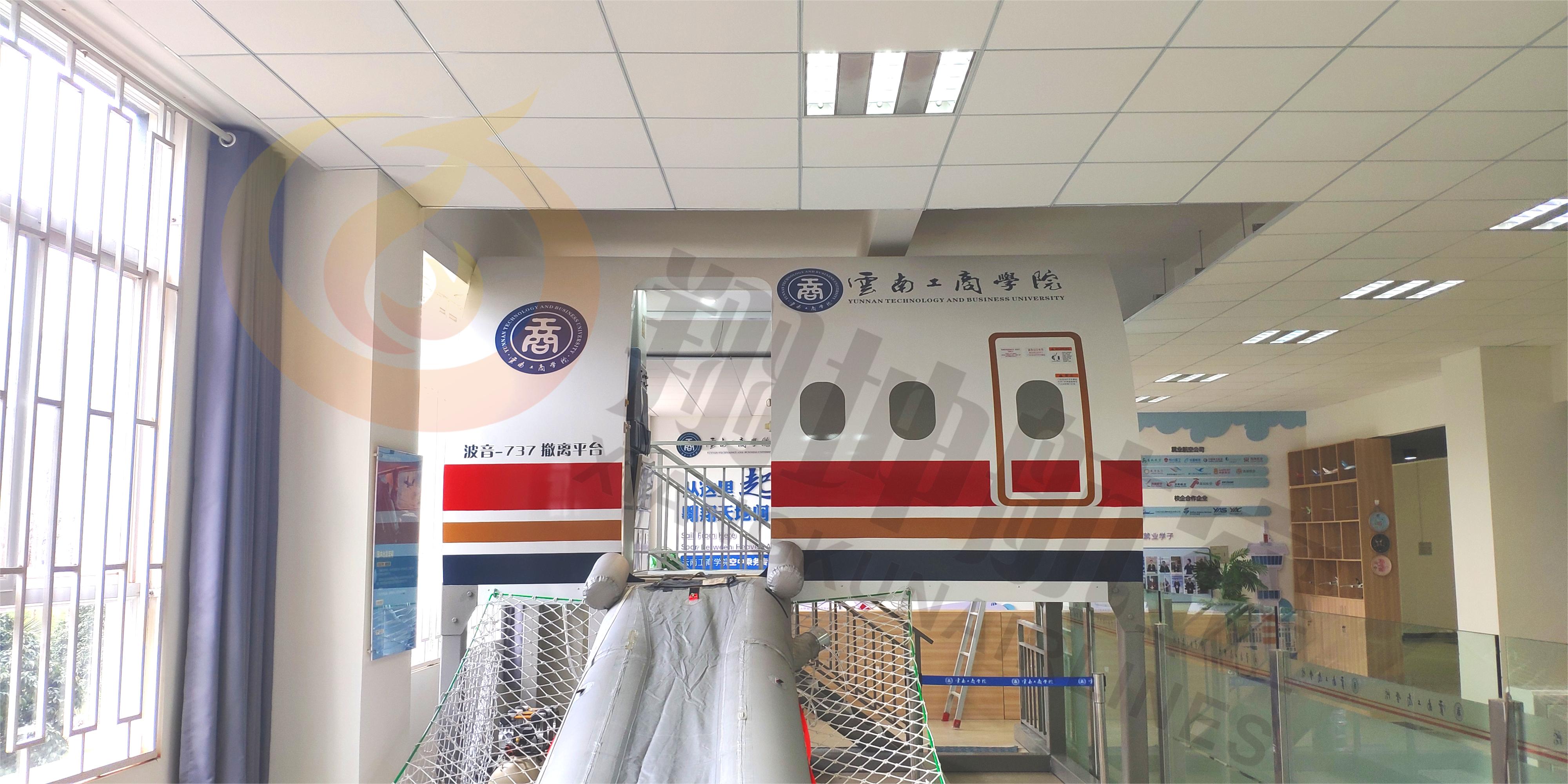 伊春波音B737-800陆地垂危撤离平台