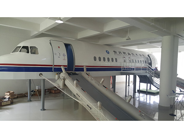 航空仿照撤离舱拥有哪些应急职能？